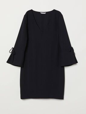 *NWT* H&M 3/4 Sleeve, V-Neck Sheath Black Dress Size 6